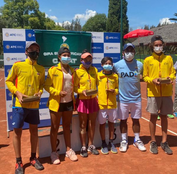 COLOMBIA CERRÓ LA JORNADA DEL SÁBADO EN BOLIVIA CON DOS TÍTULOS Y TRES SUBCAMPEONATOS DE SENCILLOS