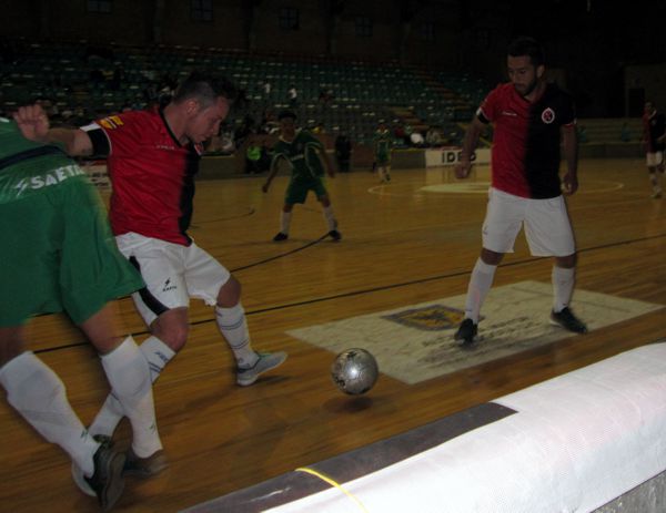 LA HERMANDAD Y SAETA SE ENFRENTARÁN POR LA COPA NAVIDAD DE FÚTBOL SALA