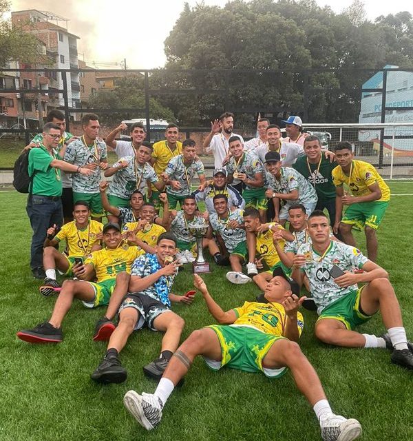 SANTANDER SE CONSAGRÓ CAMPEÓN DEL NACIONAL MASCULINO SUB19