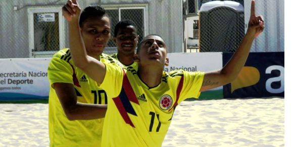 Segunda victoria futbol playa