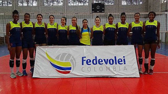 SELECCIÓN COLOMBIA DE VOLEIBOL GANA EN TIERRAS PERUANAS