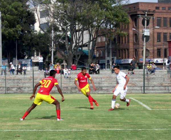 Selección vs Vive Fútbol