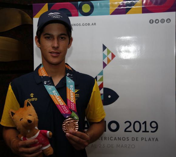 SIMÓN GÓMEZ, BRONCE EN LA VELA DE ROSARIO 2019