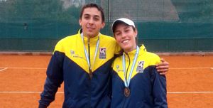 TENISTAS ANTIOQUEÑOS DAN MEDALLA DE ORO A COLOMBIA EN JUEGOS SURAMERICANOS UNIVERSITARIOS DE ARGENTINA