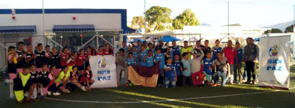 CON EL PULGAR ARRIBA CULMINÓ TORNEO POR LA CONVIVENCIA Y LA PAZ
