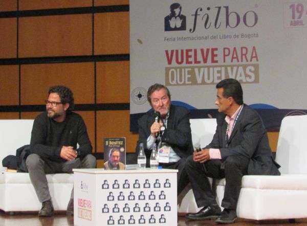 JJ BENÍTEZ Y ANTONIO ERAZO PRESENTARON “DESDE EL CORAZÓN”
